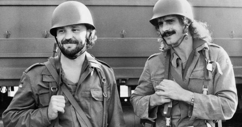 Why do soldiers shave their heads and where did the "German hairy forces" go Why do soldiers shave their heads and where did the "German hairy forces" go