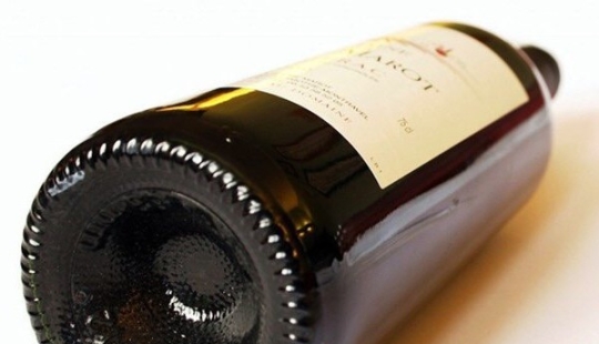 Why do wine bottles have a concave bottom Why do wine bottles have a concave bottom