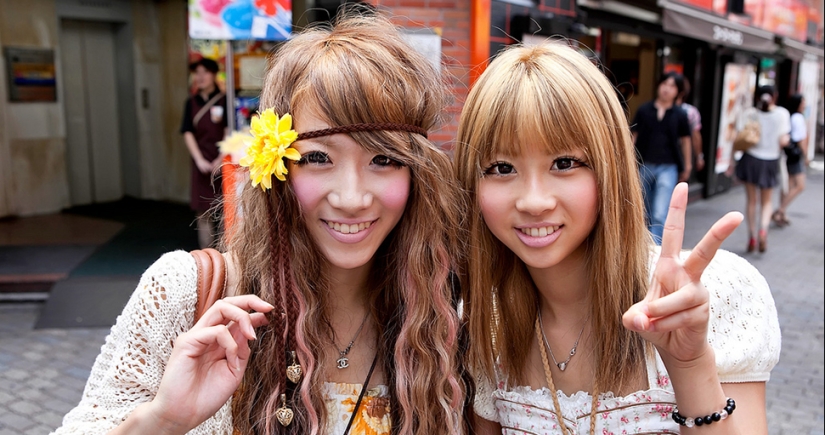 Why Japanese gyaru make their parents cry