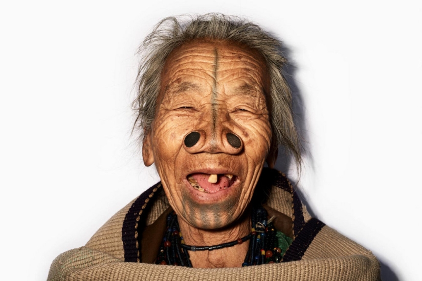 Will disappear in the next 100 years: a photographer showed the tribes on the verge of extinction Will disappear in the next 100 years: a photographer showed the tribes on the verge of extinction