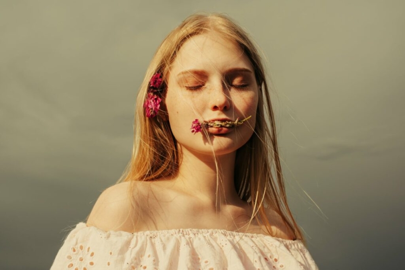 Women in daring portraits by Mark Olefirov Women in daring portraits by Mark Olefirov