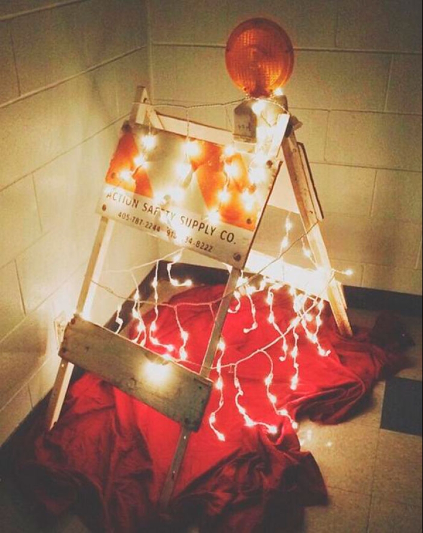 "¡Y así bajará!"20 árboles de Navidad locos que aparecieron gracias a la pereza de la Madre