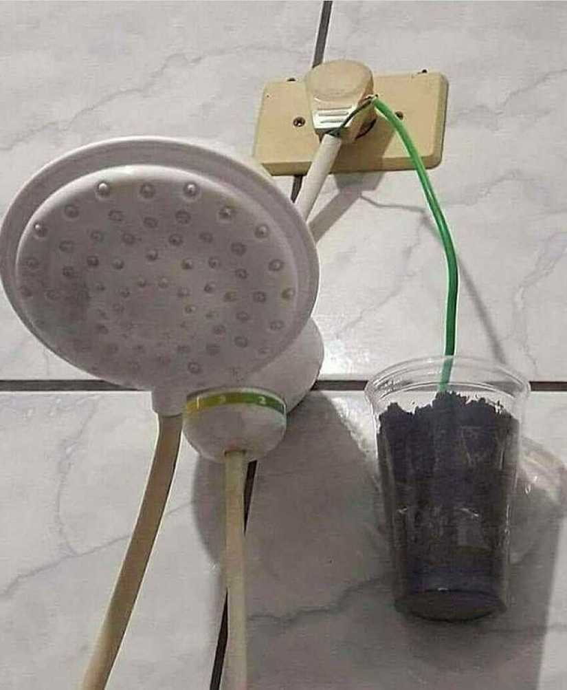 Y así lo hará! 22 fotos de lo que sucede cuando la cabeza no es amiga de las manos Y así lo hará! 22 fotos de lo que sucede cuando la cabeza no es amiga de las manos