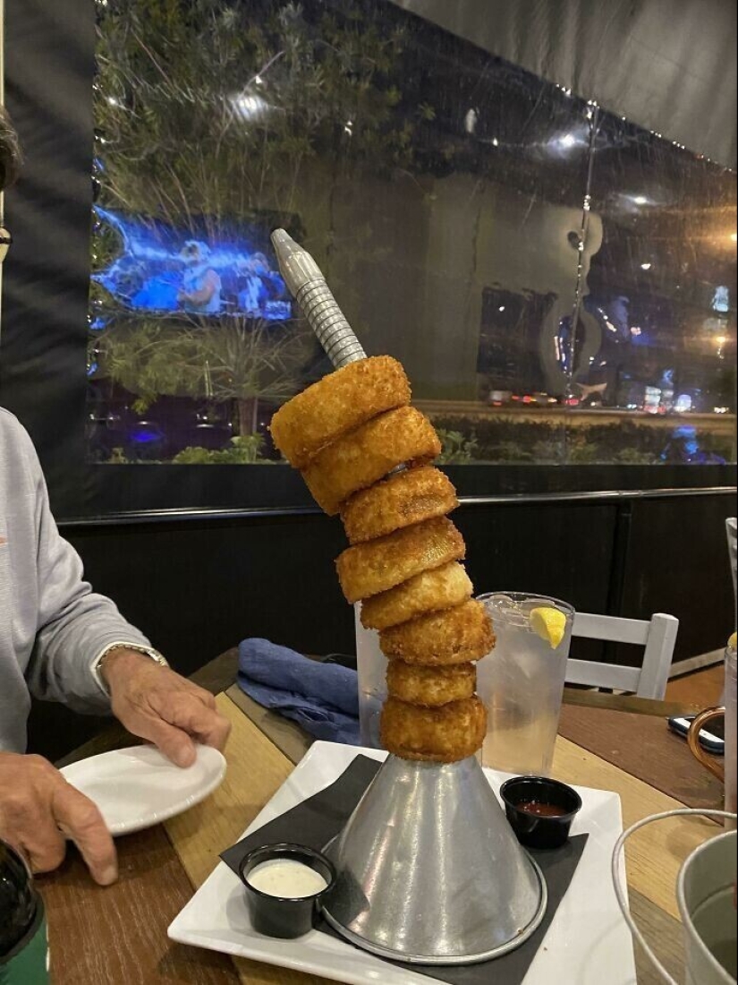 ¿Y que, en el plato era imposible? 30 ejemplos de servir platos demasiado inusuales ¿Y que, en el plato era imposible? 30 ejemplos de servir platos demasiado inusuales