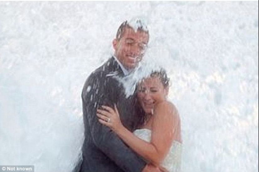 You can't think of it on purpose: the worst wedding photos that will definitely not be shown to guests You can't think of it on purpose: the worst wedding photos that will definitely not be shown to guests