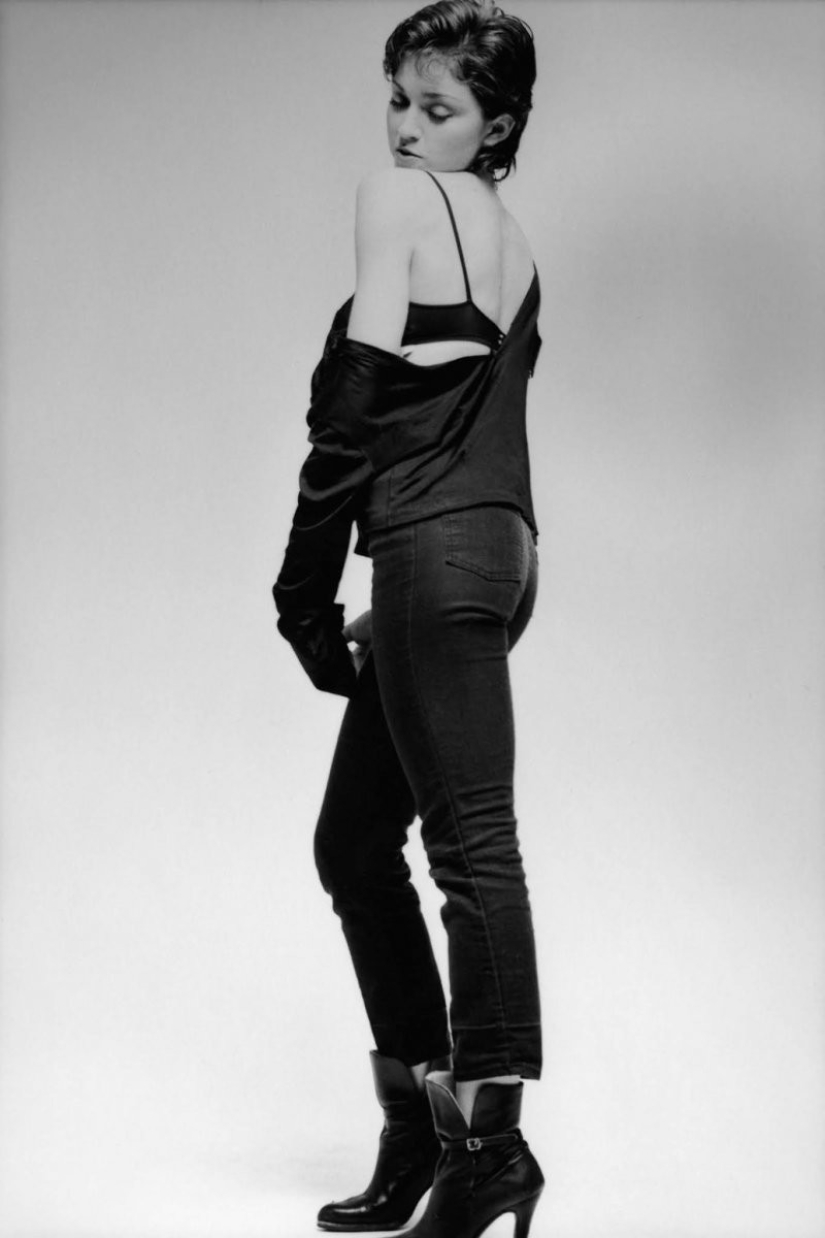 Young and still unknown Madonna with photographs by Michael McDonnell Young and still unknown Madonna with photographs by Michael McDonnell