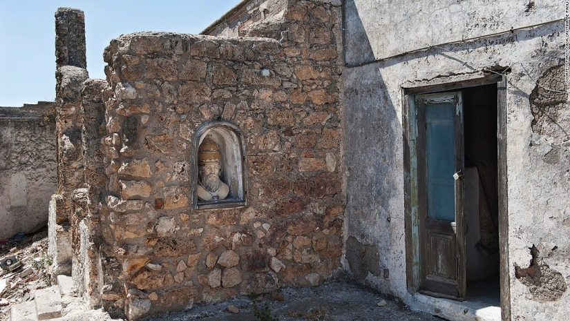 Zannon es una isla olvidada de orgías con un pasado oscuro