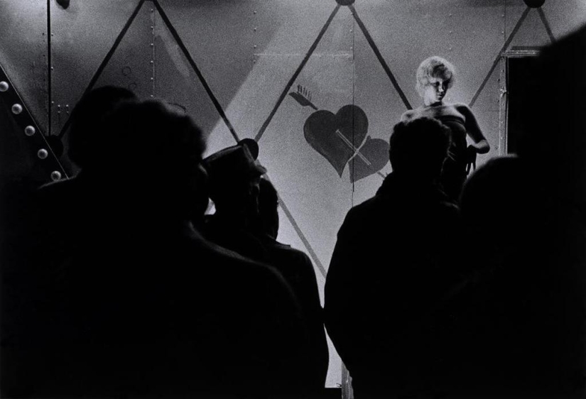 Fairground stripper Fairground stripper