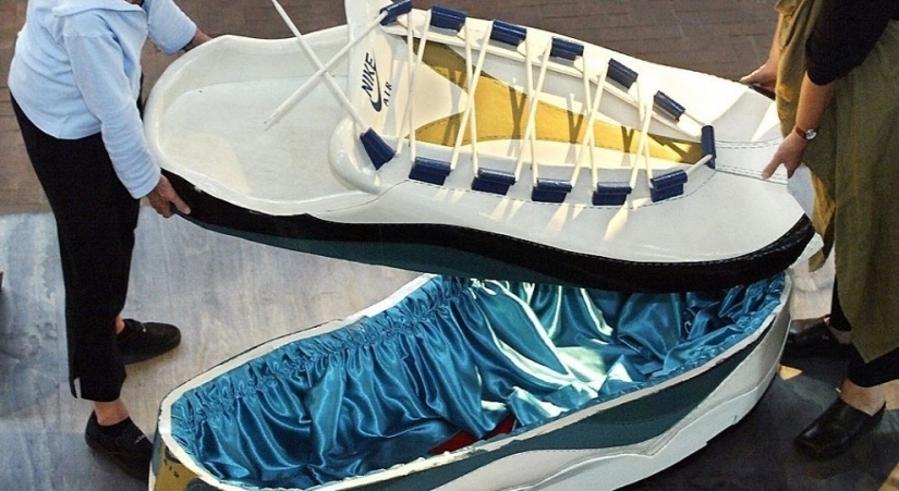 How to bury in Ghana How to bury in Ghana