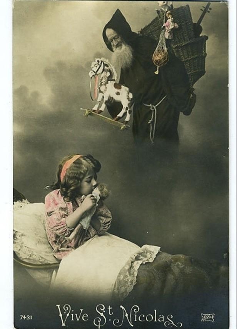 Papá Noel enojado y aterrador Papá Noel enojado y aterrador