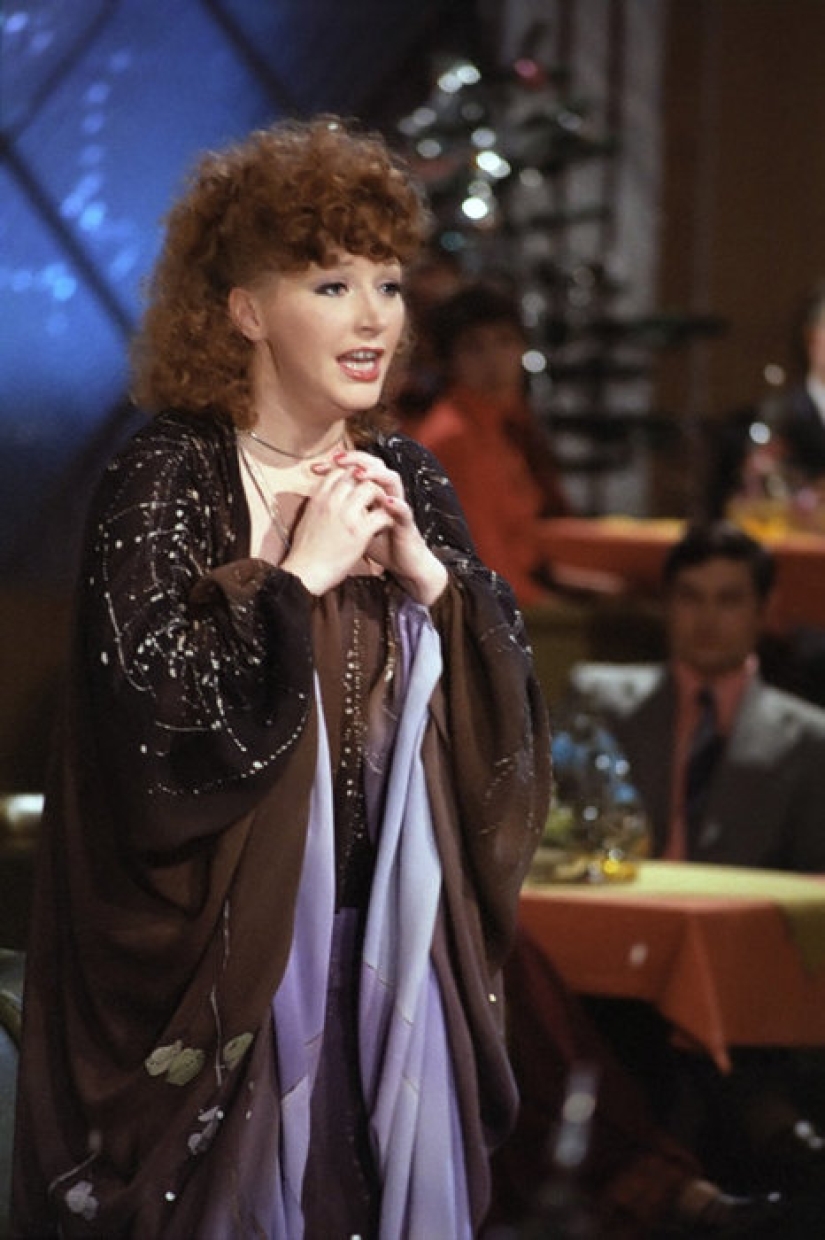 Soviet icon Christmas style: trendsetter TV